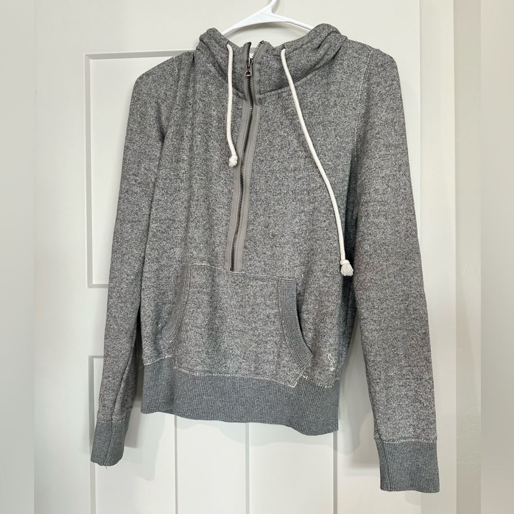 American eagle oversized sweatshirt